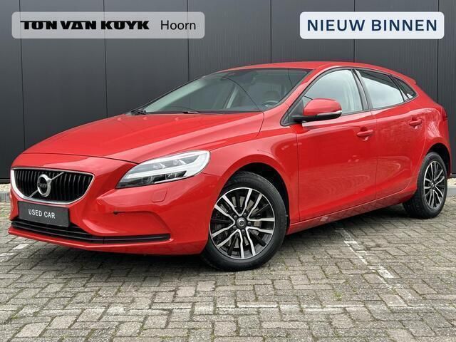 Rood Gebruikt 2017 Volvo V40 Stationwagen | € 17.950 (Eerlijke prijs) - Afbeelding 1/4
