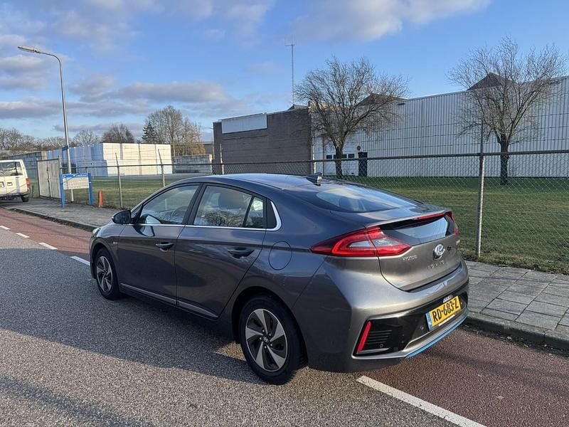 Occasion Hyundai Ioniq Comfort 142 PK (104 kW) 2017 Grijs Hatchback