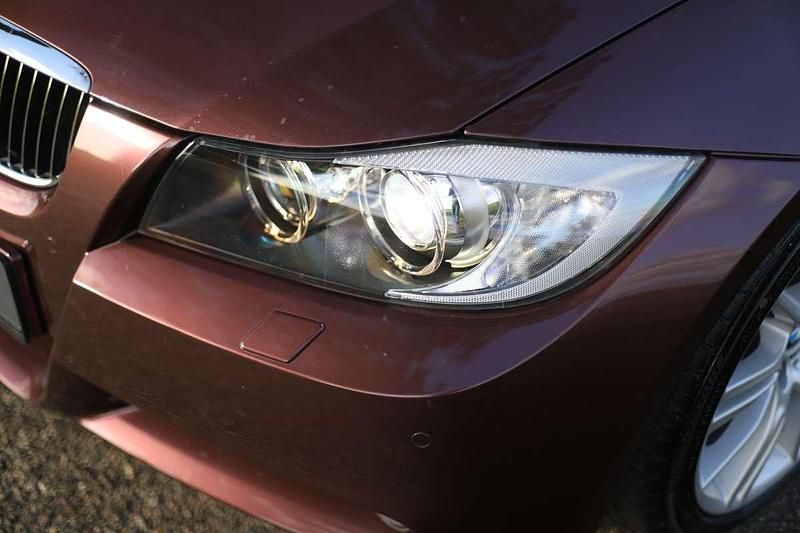 Occasion BMW 330 258 PK (189 kW) 2005 Rood Sedan