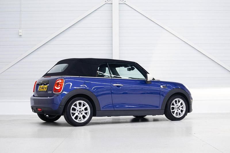 Occasion Mini Cooper Cabriolet 136 PK (100 kW) 2019 Blauw Cabriolet