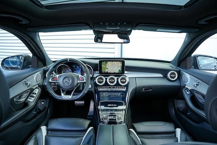 Occasion Mercedes S63 AMG AMG 511 PK (375 kW) 2015 Zwart Stationwagen