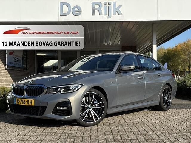 Grijs Occasion 2021 BMW 330 Executive Sedan | € 33.895 (Eerlijke prijs) - Afbeelding 1/4