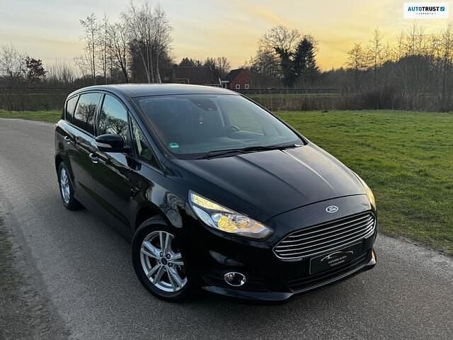 Zwart (metallic) Occasion 2019 Ford S-MAX S MPV | € 15.950 (Goede deal) - Afbeelding 1/4