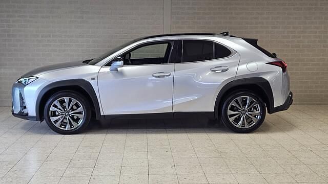 Occasion Lexus UX 250h Sport Design Packet 179 PK (131 kW) 2024 Grijs SUV