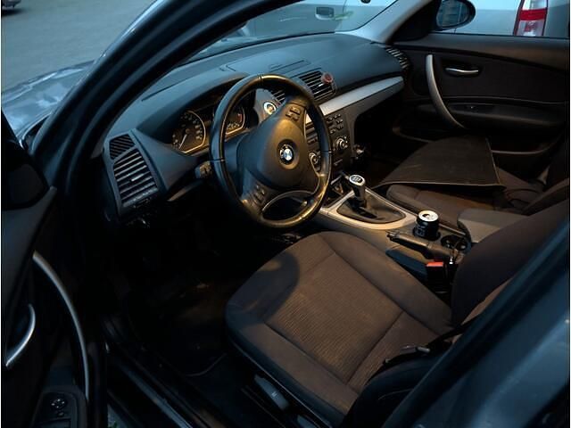 Occasion BMW 118 Basis 136 PK (100 kW) 2009 Grijs Hatchback