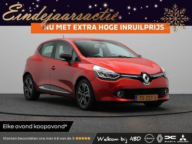 Rood Occasion 2013 Renault Clio IV Dynamique Hatchback | € 7.745 (Eerlijke prijs) - Afbeelding 1/3