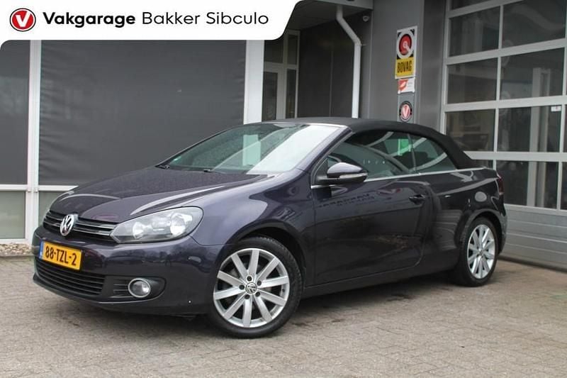Occasion VW Golf VII Comfortline 105 PK (77 kW) 2012 Paars (metallic) Cabriolet