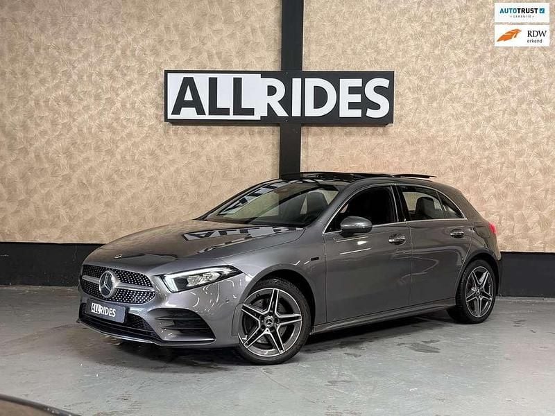 Occasion Mercedes A250 Business 160 PK (117 kW) 2021 Grijs Hatchback