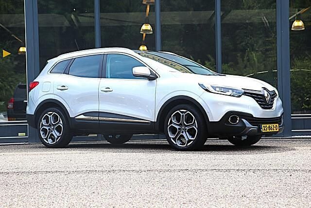 Grijs, metallic lak Gebruikt 2018 Renault Kadjar SUV | € 15.950 (Iets duurder) - Afbeelding 1/4