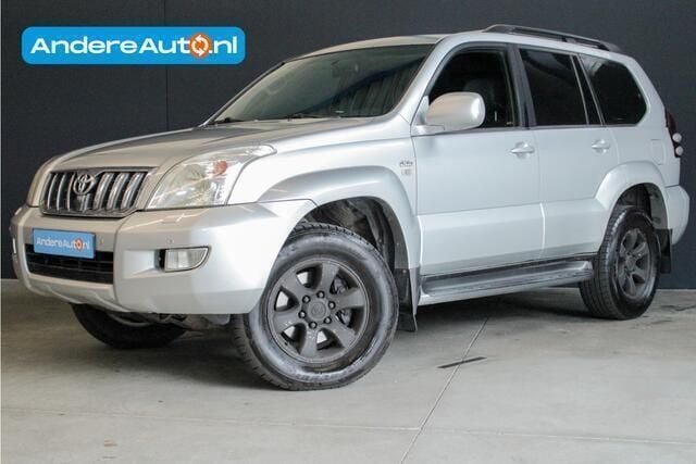 Grijs Gebruikt 2006 Toyota Land Cruiser Executive SUV | € 18.995 (Goede deal) - Afbeelding 1/4