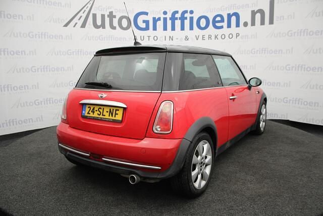 Occasion Mini Cooper Seven 116 PK (85 kW) 2006 Rood Hatchback