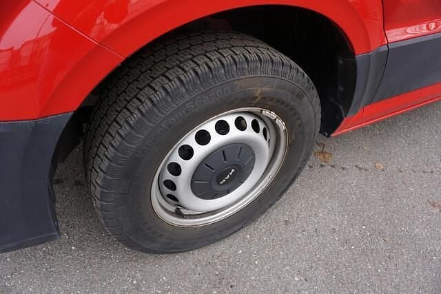 Occasion MAN TGE 177 PK (130 kW) 2019 Rood Van