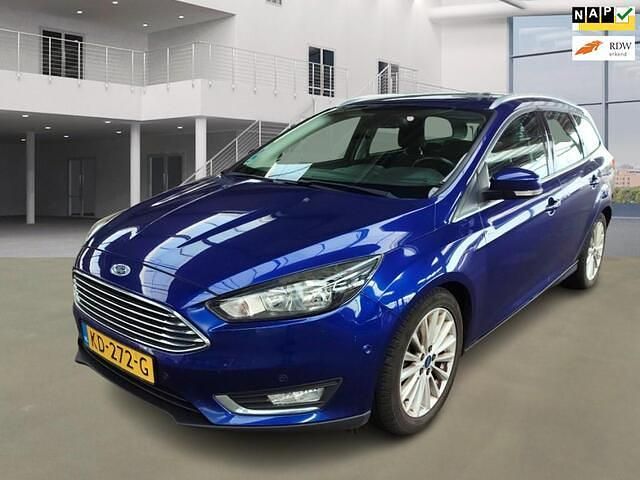 Blauw Gebruikt 2016 Ford Focus Titanium Stationwagen | € 5.200 (Goede deal) - Afbeelding 1/4