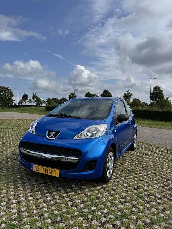 Blauw Gebruikt 2011 Peugeot 107 Hatchback | € 2.600 (Goede deal) - Afbeelding 1/4