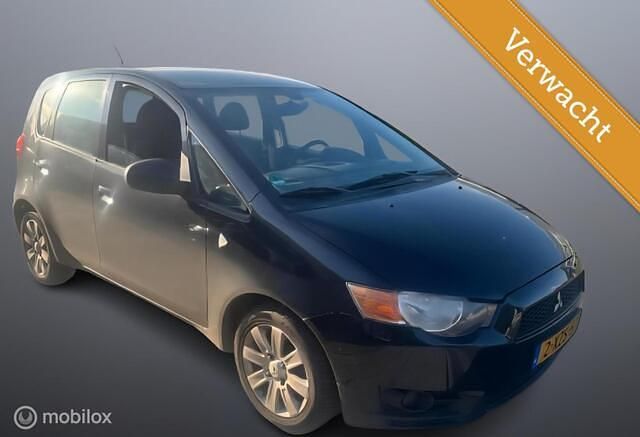 Zwart Gebruikt 2009 Mitsubishi Colt Hatchback | € 1.499 (Eerlijke prijs) - Afbeelding 1/4