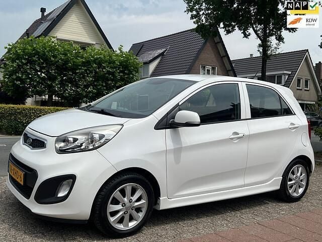 Wit Gebruikt 2012 Kia Picanto Plus Hatchback | € 6.780 (Eerlijke prijs) - Afbeelding 1/3