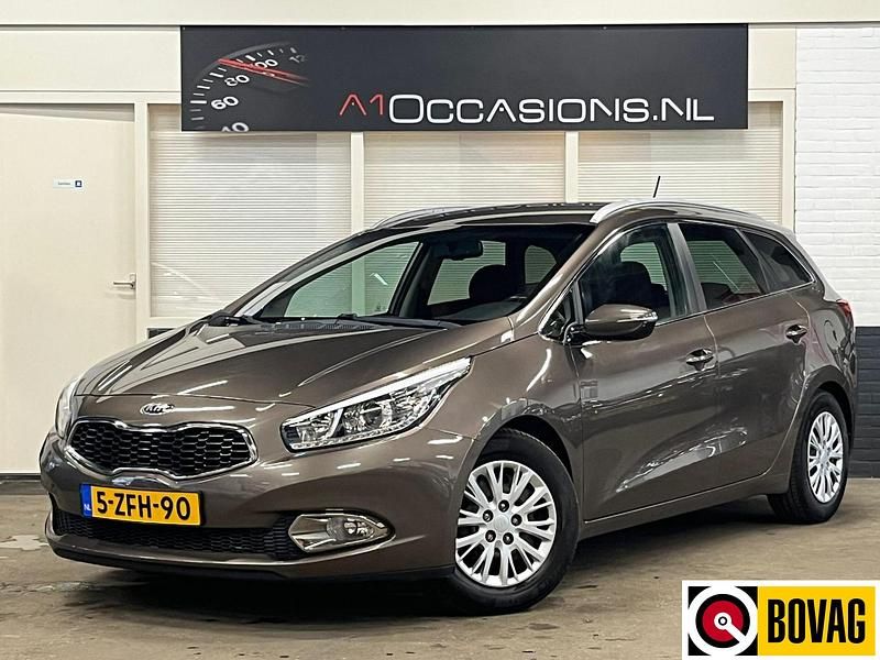 Occasion Kia Ceed 135 PK (99 kW) 2015 Bruin Hatchback