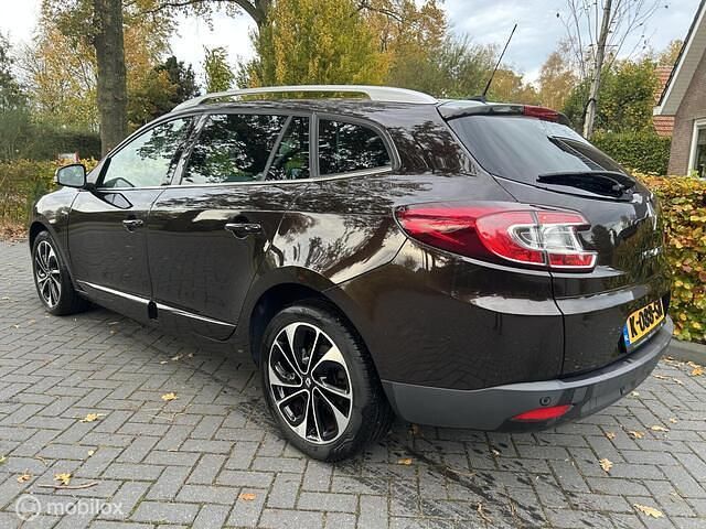 Occasion Renault Mégane GrandTour Bose Edition 132 PK (97 kW) 2014 Bruin Stationwagen