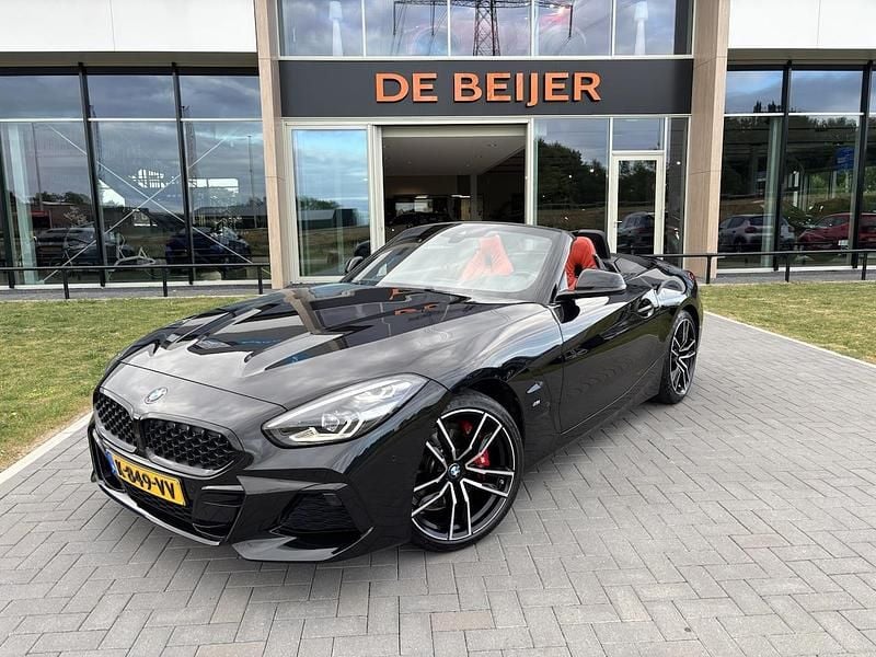 Zwart Occasion 2021 BMW Z4 M Sport Cabriolet | € 41.950 - Afbeelding 1/4