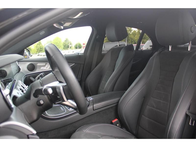 Occasion Mercedes E300 Business 320 PK (235 kW) 2023 Zwart Sedan