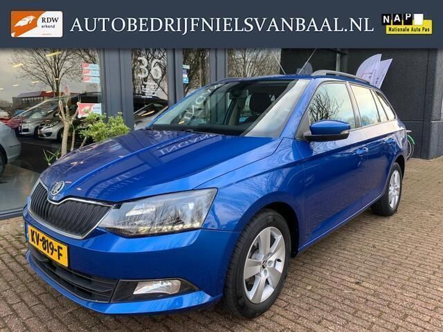 Blauw Gebruikt 2017 Skoda Fabia Business Line Stationwagen | € 10.499 (Eerlijke prijs) - Afbeelding 1/4