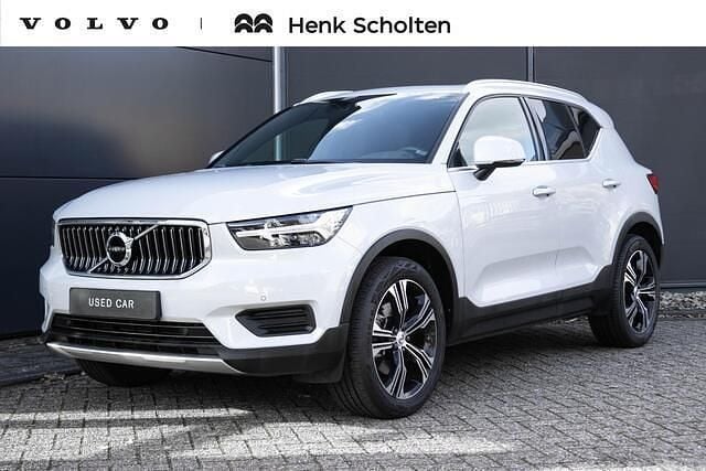 Grijs Gebruikt 2020 Volvo XC40 Inscription SUV | € 32.950 (Eerlijke prijs) - Afbeelding 1/4
