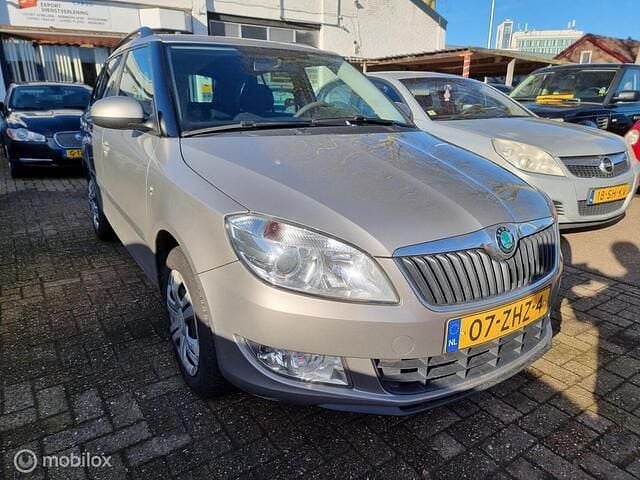 Occasion Skoda Fabia Business Line 86 PK (63 kW) 2012 Beige Stationwagen