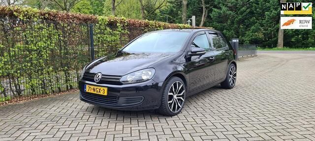 Zwart Gebruikt 2010 VW Golf VI Comfortline Hatchback | € 4.250 (Eerlijke prijs) - Afbeelding 1/4
