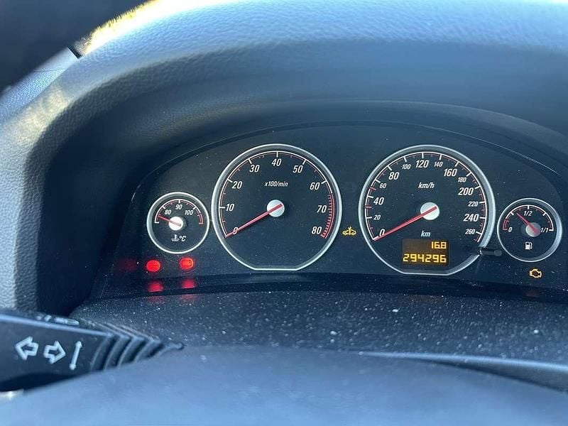 Grijs Occasion 2006 Opel Vectra Sport Hatchback | € 800 (Super prijs) - Afbeelding 1/4