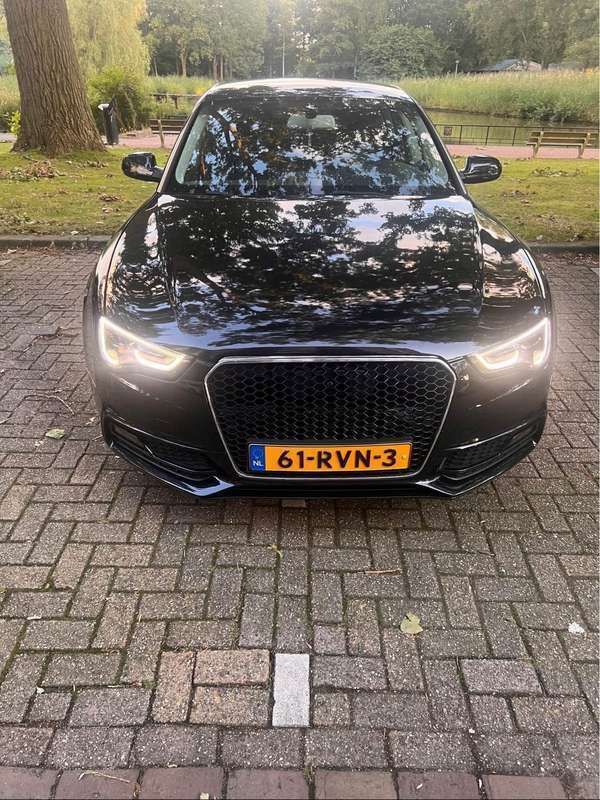 Zwart Gebruikt 2011 Audi A5 Proline Coupé | € 8.999 (Iets duurder) - Afbeelding 1/4