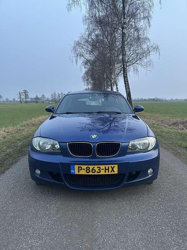 Blauw Occasion 2007 BMW 118 Hatchback | € 4.000 (Eerlijke prijs) - Afbeelding 1/4