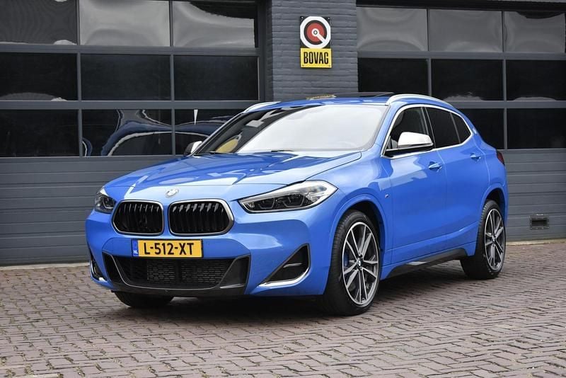 Blauw (metallic) Occasion 2020 BMW X2 Executive SUV | € 34.950 (Super prijs) - Afbeelding 1/4