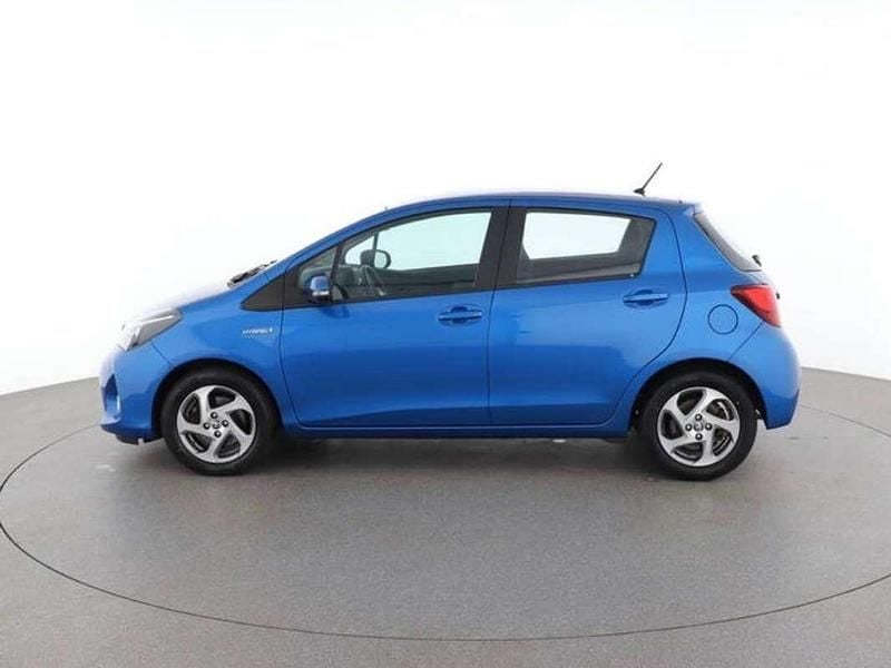 Blauw Occasion 2015 Toyota Yaris Hybrid Hatchback | € 11.650 (Goede deal) - Afbeelding 1/4
