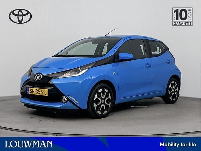 Blauw Gebruikt 2018 Toyota Aygo Hatchback | € 10.495 (Eerlijke prijs) - Afbeelding 1/4