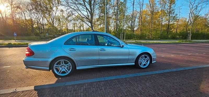 Occasion Mercedes E55 AMG AMG 476 PK (350 kW) 2003 Zilver Sedan