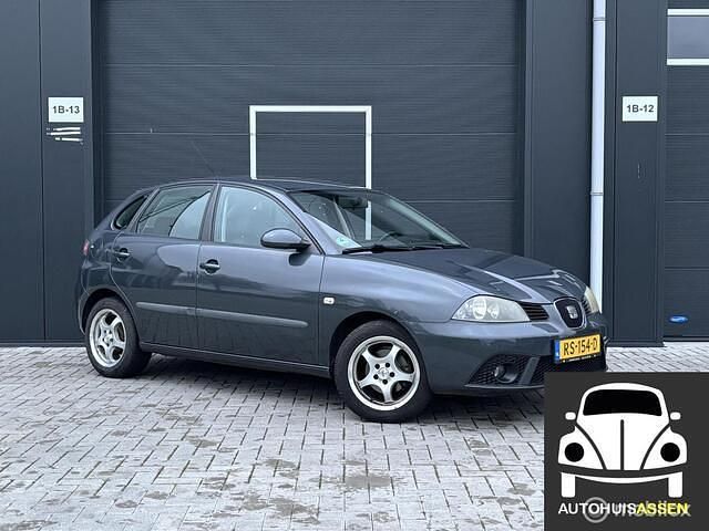 Grijs Occasion 2007 Seat Ibiza Reference Hatchback | € 1.500 (Eerlijke prijs) - Afbeelding 1/4