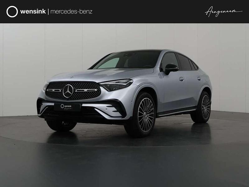 Zilver Gebruikt 2025 Mercedes GLC300e AMG line Coupé | € 83.850 (Duur) - Afbeelding 1/4