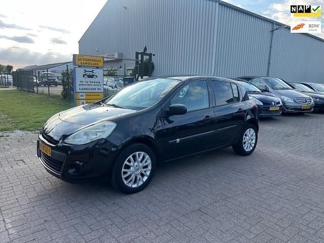 Hatchback Gebruikt 2009 Renault Clio II Hatchback | € 1.950 (Eerlijke prijs) - Afbeelding 1/4