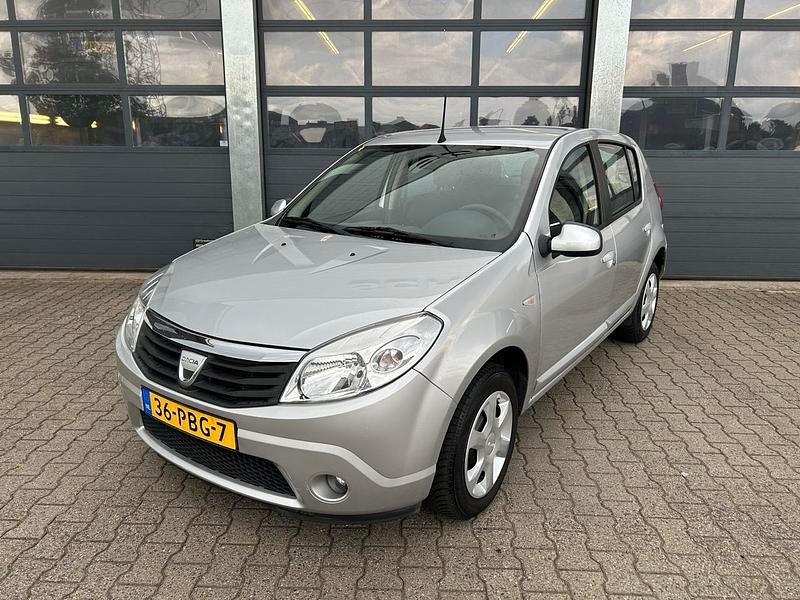 Occasion Dacia Sandero Lauréate 75 PK (55 kW) 2011 Grijs Hatchback