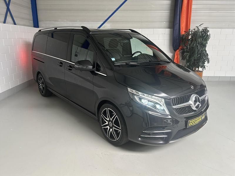 Grijs Gebruikt 2020 Mercedes V300 AMG line MPV | € 44.750 (Super prijs) - Afbeelding 1/4