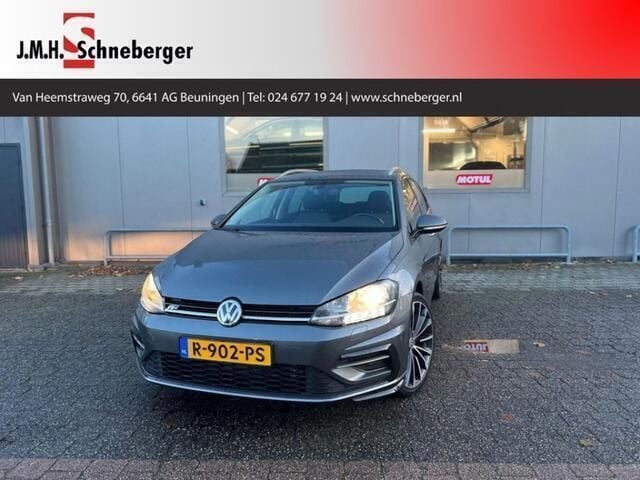 Grijs Occasion 2020 VW Golf VII Highline Stationwagen | € 19.950 (Goede deal) - Afbeelding 1/4