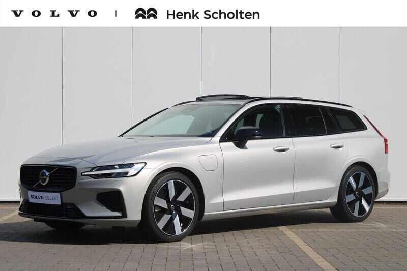 Grijs Gebruikt 2025 Volvo V60 Ultra Stationwagen | € 65.950 - Afbeelding 1/4