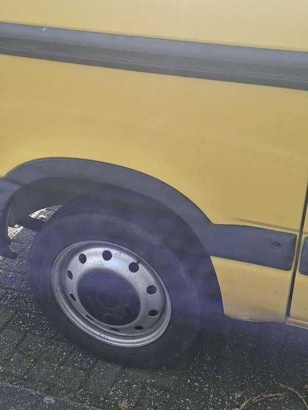 Geel Gebruikt 2008 Nissan Note MPV | € 2.700 - Afbeelding 1/4