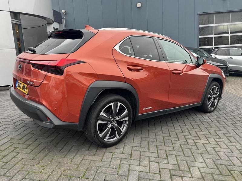 Occasion Lexus UX Business Edition 184 PK (135 kW) 2022 Bruin SUV