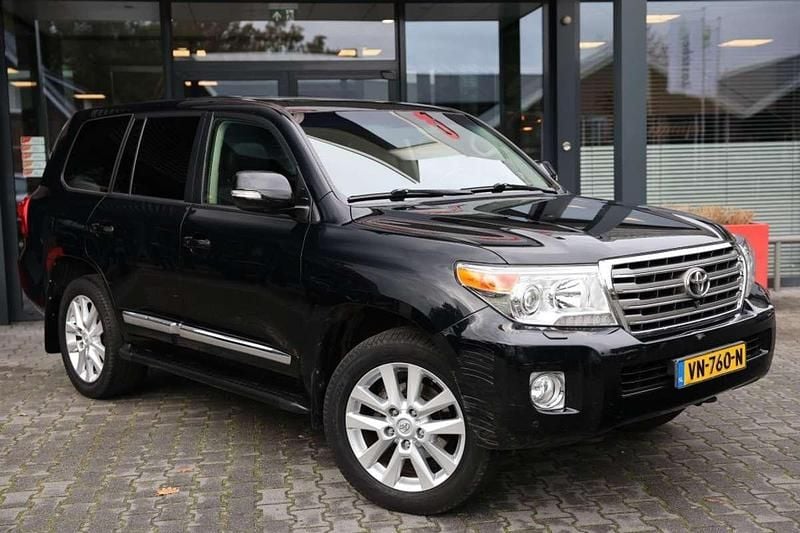 Zwart Gebruikt 2016 Toyota Land Cruiser Executive SUV | € 48.394 (Iets duurder) - Afbeelding 1/4