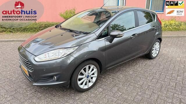 Occasion Ford Fiesta Titanium 101 PK (74 kW) 2016 Grijs Hatchback