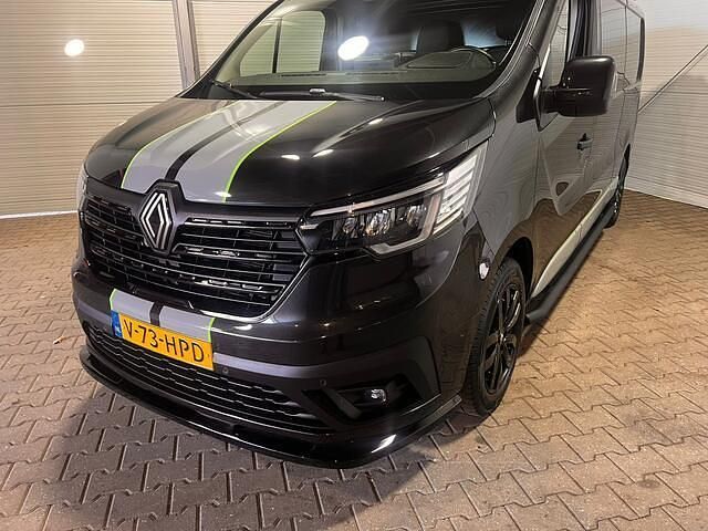 Occasion Renault Trafic 170 PK (125 kW) 2024 Zwart (metallic) MPV