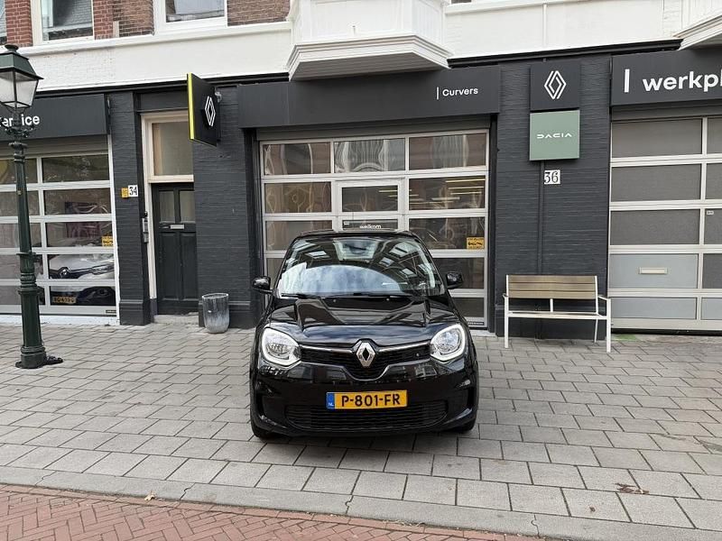 Zwart Gebruikt 2020 Renault Twingo Life Hatchback | € 9.950 (Eerlijke prijs) - Afbeelding 1/4