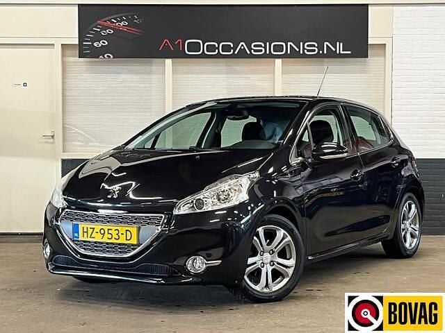 Zwart Gebruikt 2012 Peugeot 208 Allure Hatchback | € 4.995 (Eerlijke prijs) - Afbeelding 1/4