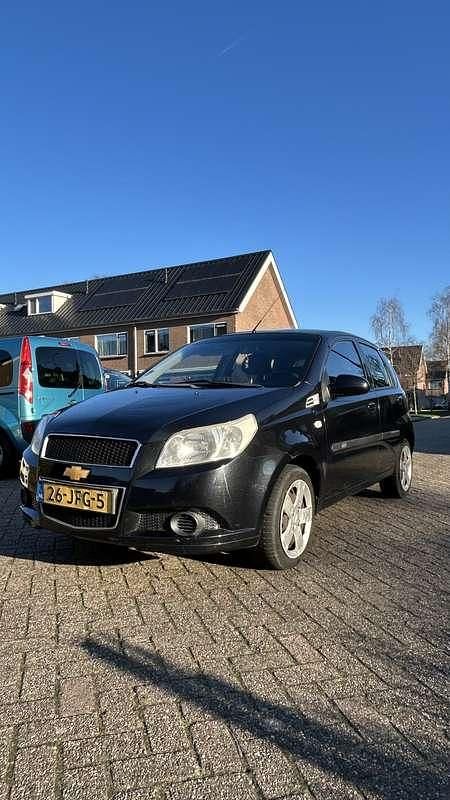 Zwart Gebruikt 2009 Chevrolet Aveo LS Hatchback | € 3.000 (Eerlijke prijs) - Afbeelding 1/4